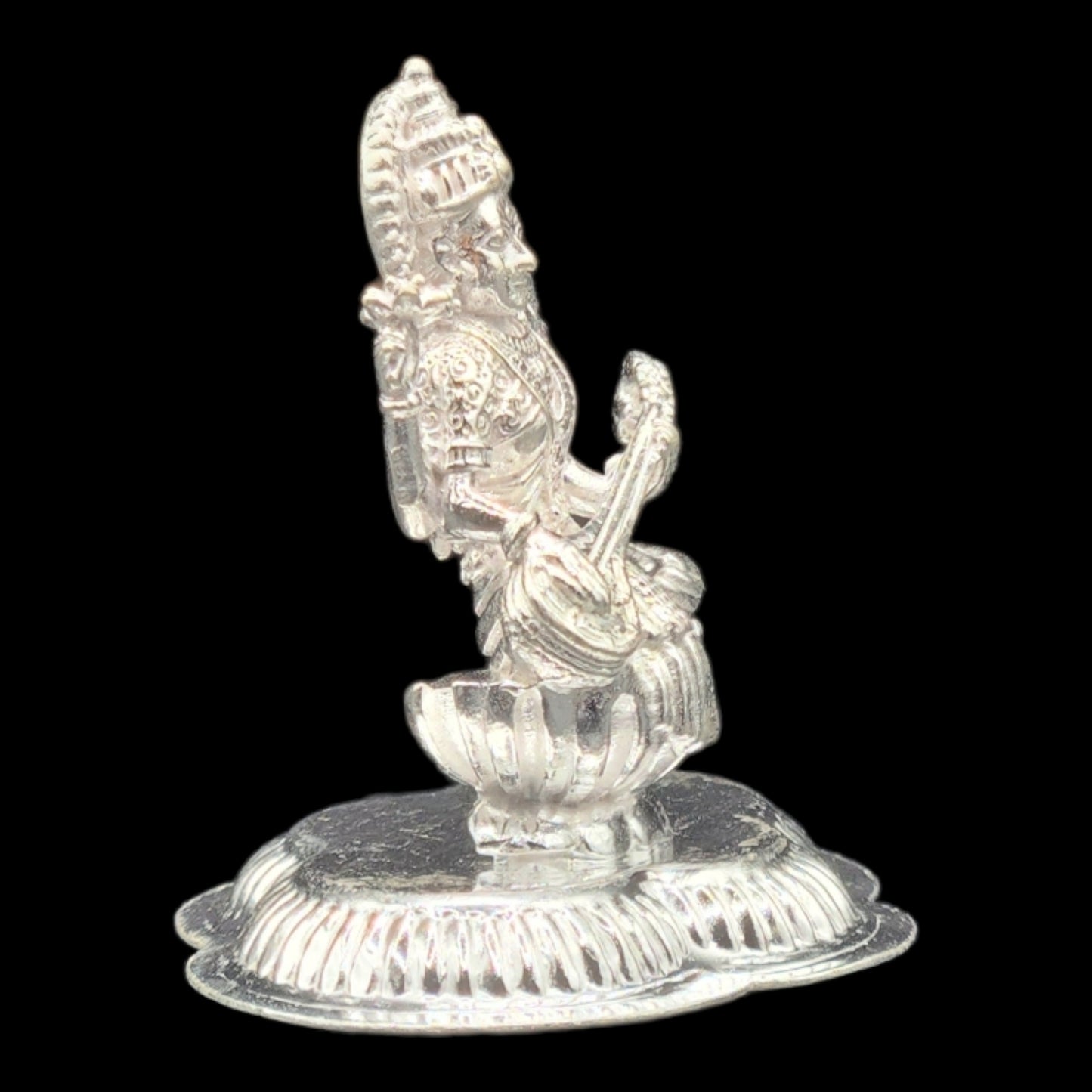 Goddess Saraswati Idol