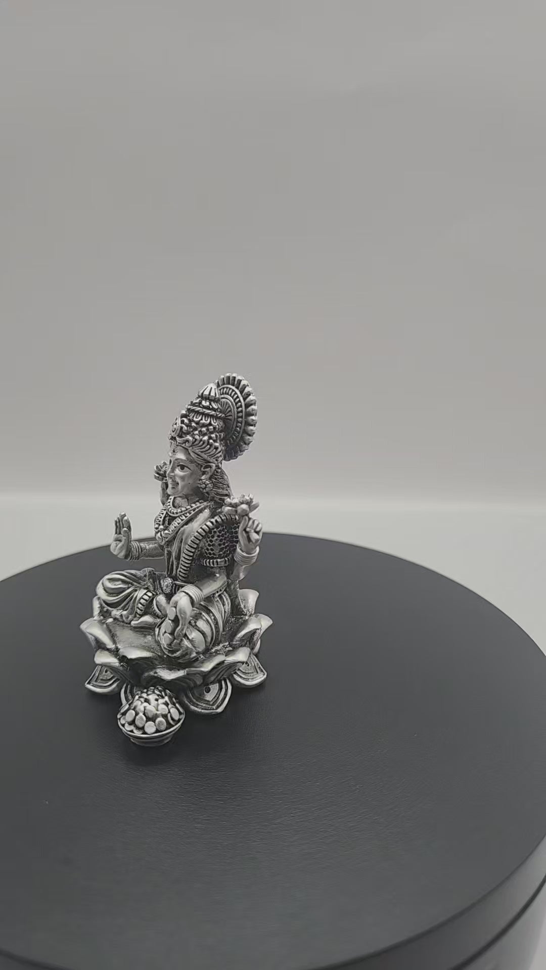 925 Silver  Goddess Laxmi Idol. 