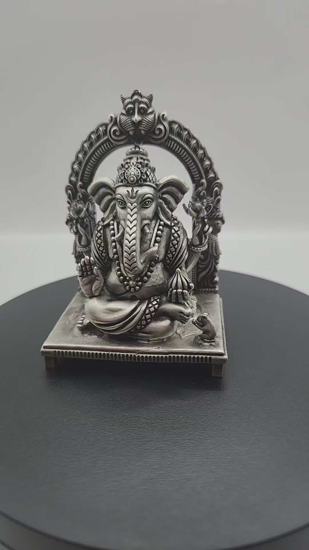 925 Silver Ganeshji Idol.