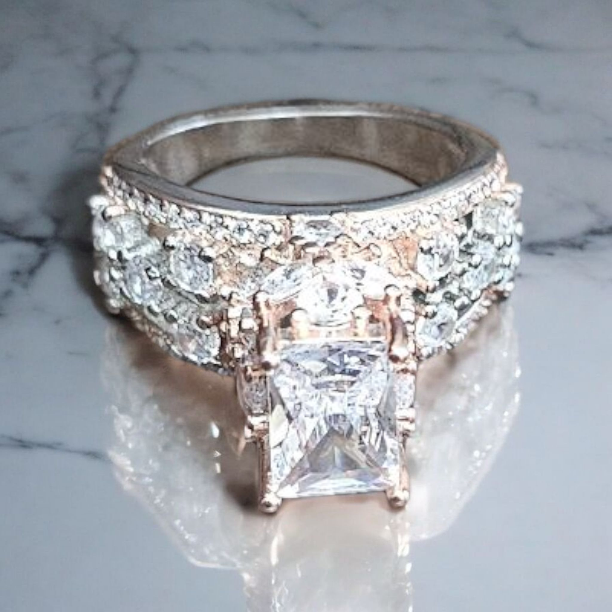 925 sterling silver big stone two-tone tower ring ,perfect for gifting or engagement ring or wedding ring.