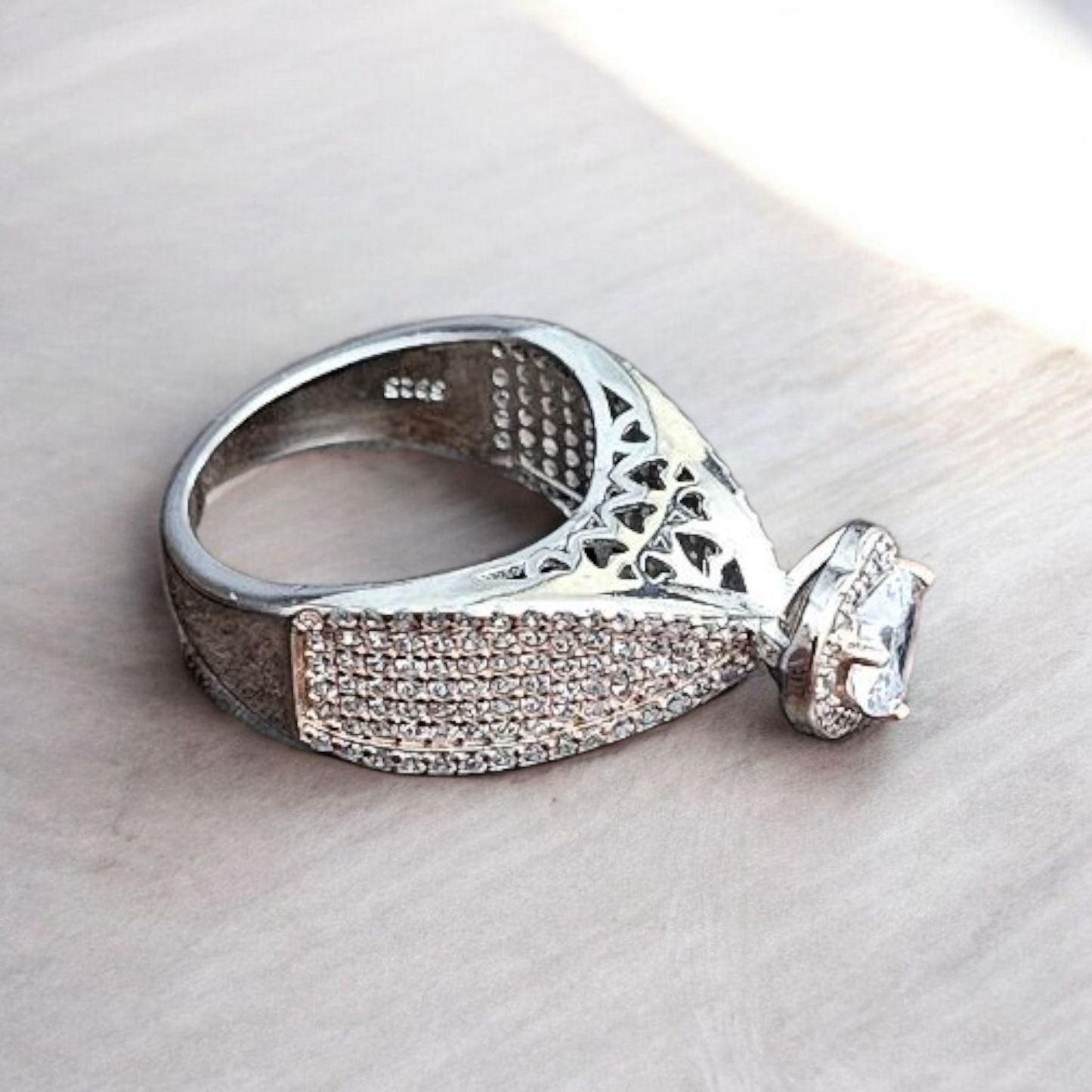 925 sterling silver big stone  tower ring ,perfect for gifting or engagement ring or wedding ring.