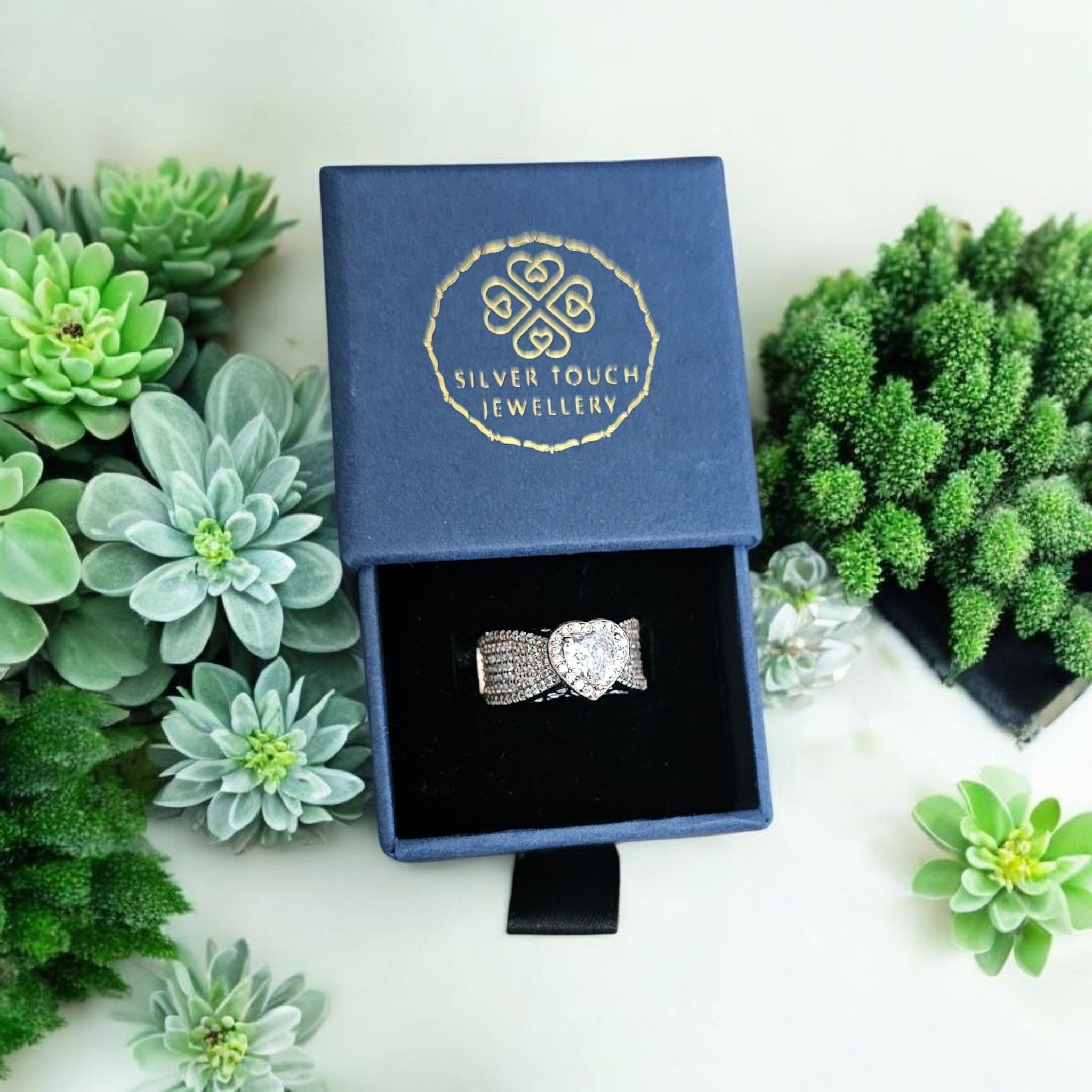 925 sterling silver big stone  tower ring ,perfect for gifting or engagement ring or wedding ring.