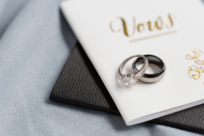 WOMEN'S RING