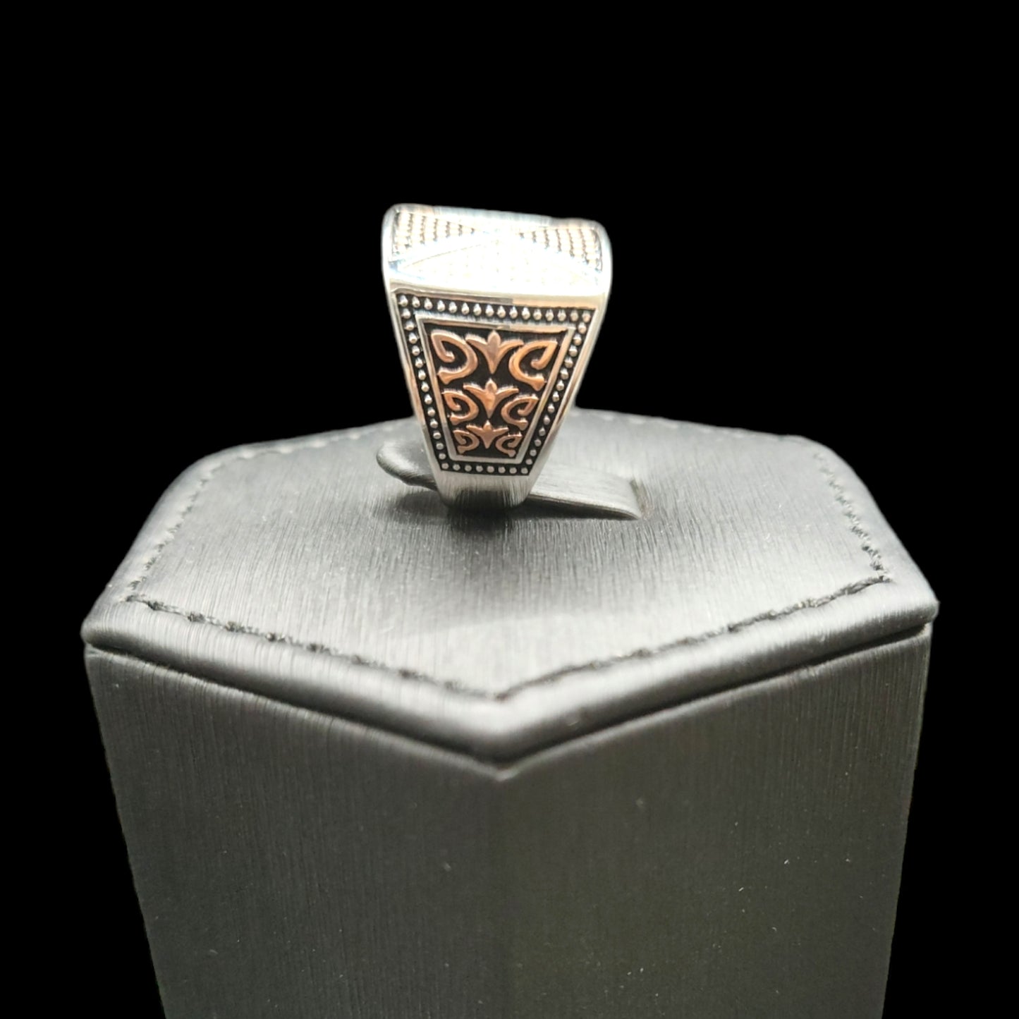 Vintage Men's Ring With Rose Gold Polish.