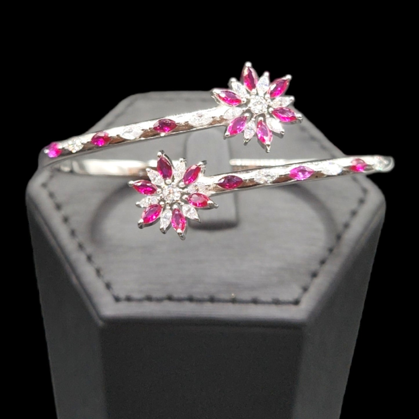 Overlap Flower Shape Bracelet.