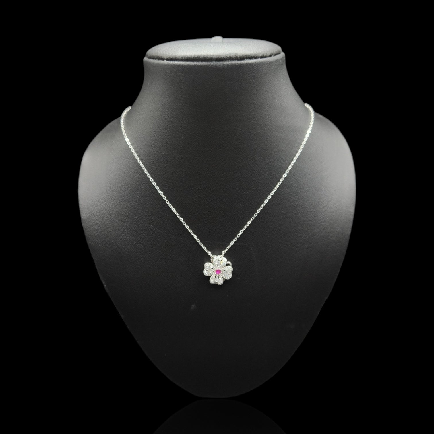 Four Leaf Clover AD Spinning Pendant.