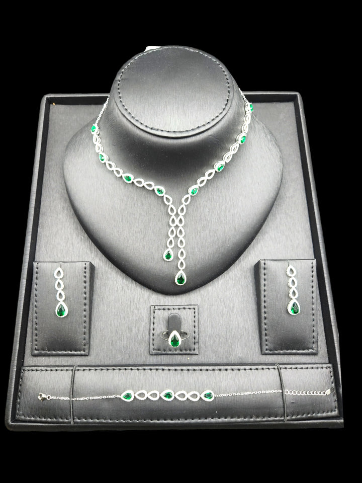 Luxury Water Drop Shape Necklace.