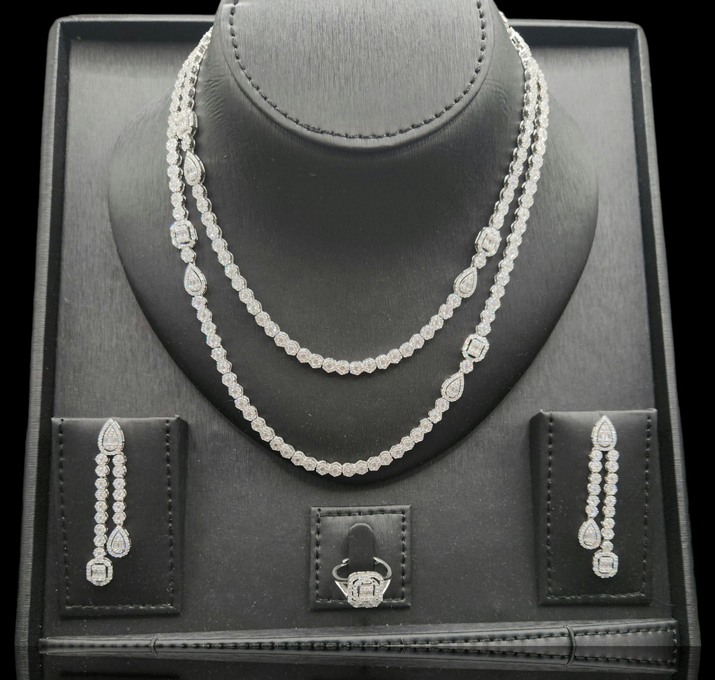 Luxury Long Necklace Set.