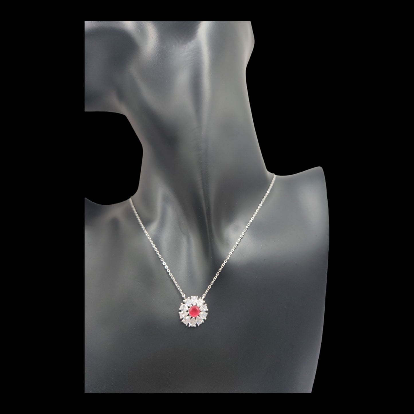 Flower Shape Pendant Necklace With Earrings.