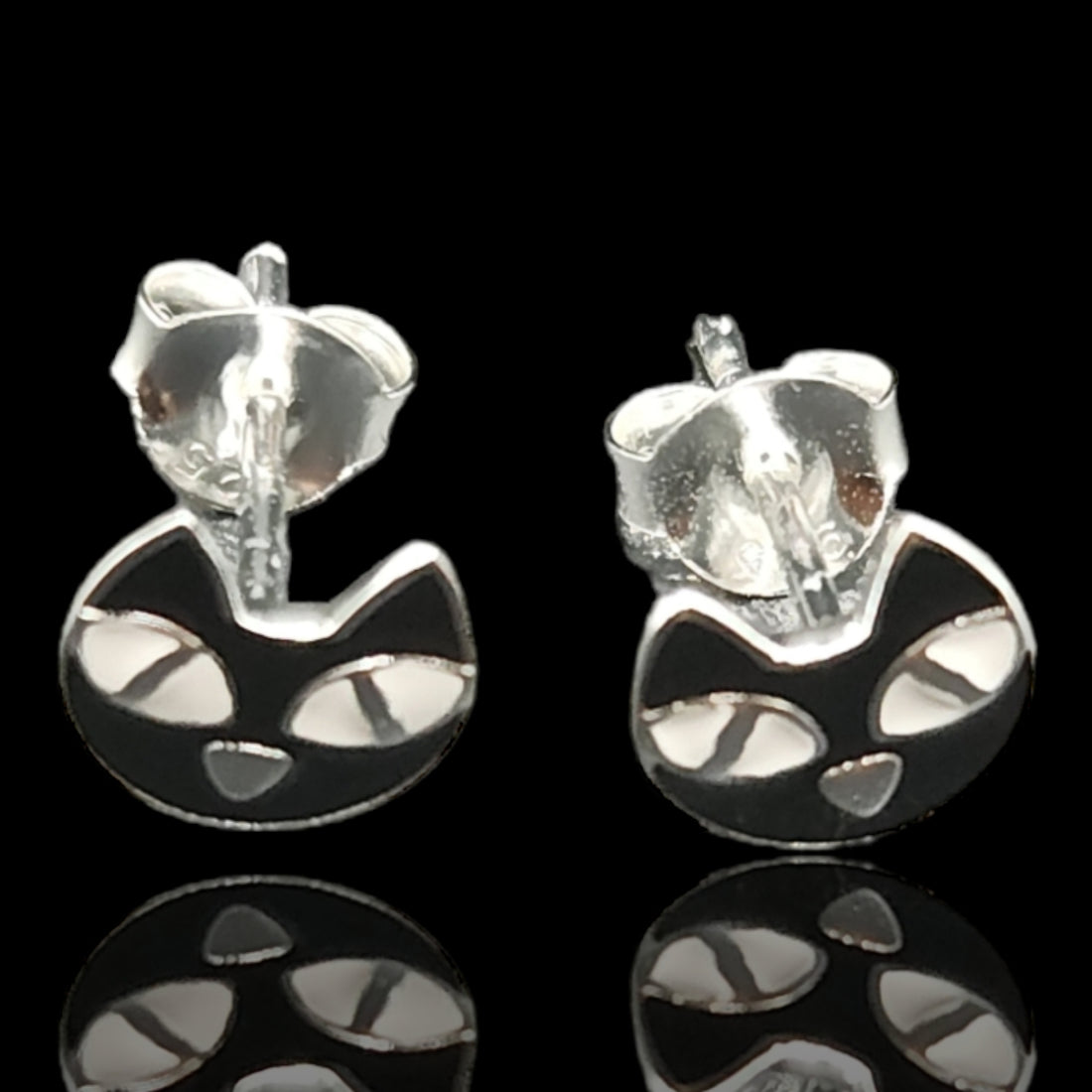 925 Sterling Silver Cat Face Stud Kids Earrings.