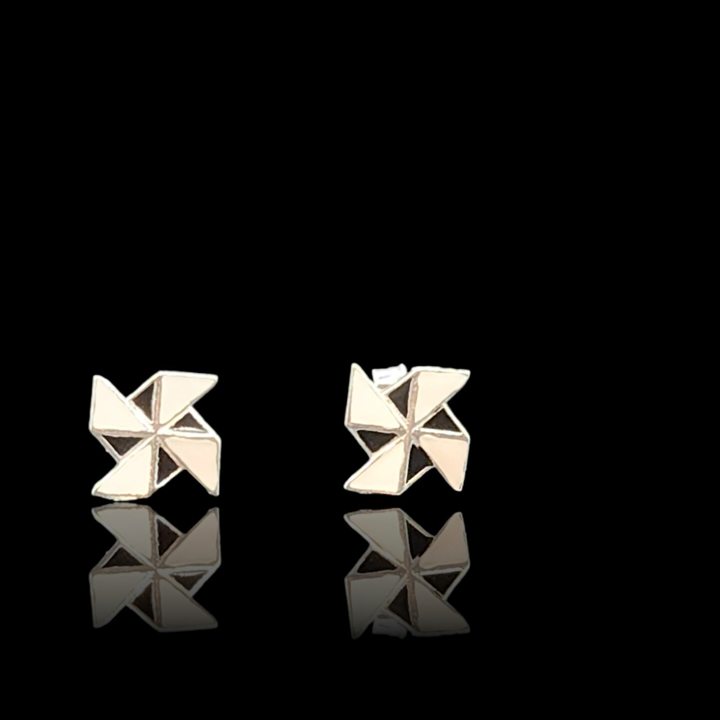 925 Sterling Silver Fan Shape Stud Kids Earrings.