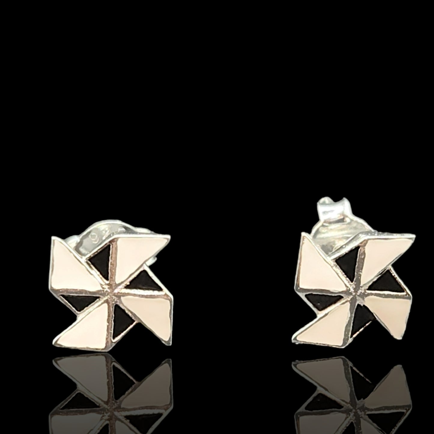 925 Sterling Silver Fan Shape Stud Kids Earrings.